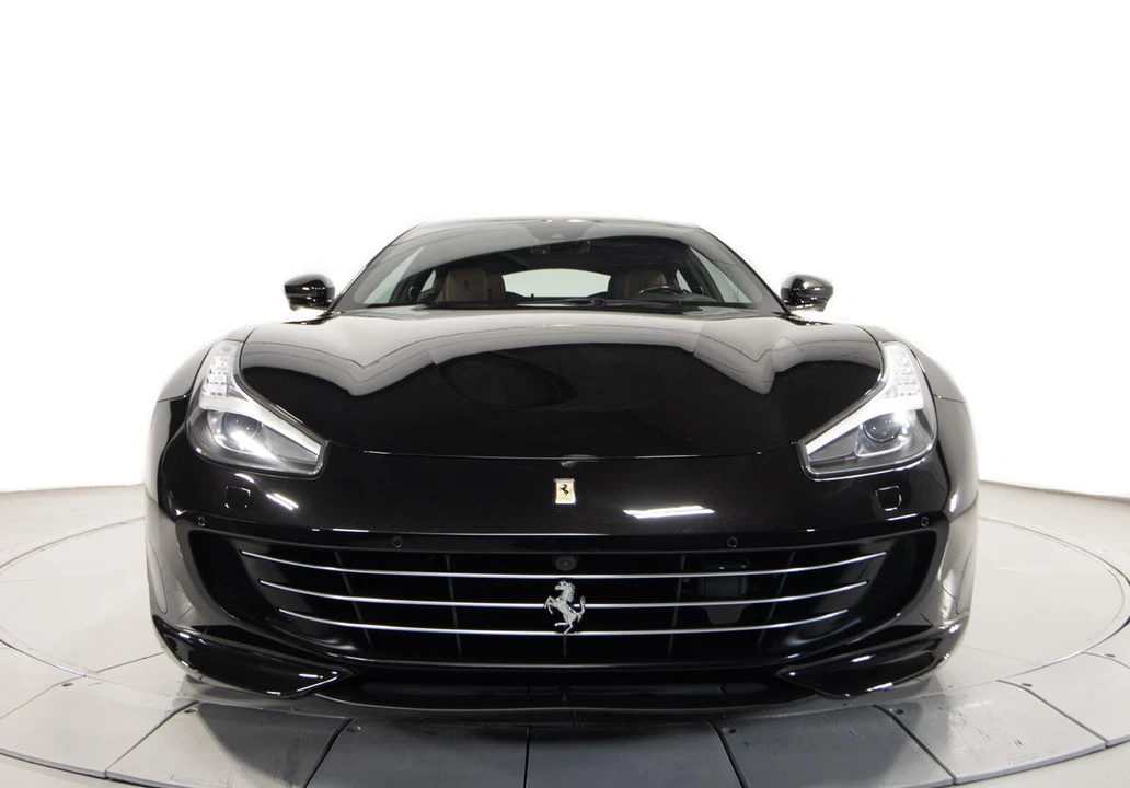 2020 Ferrari GTC4Lusso - Image 16 of 31