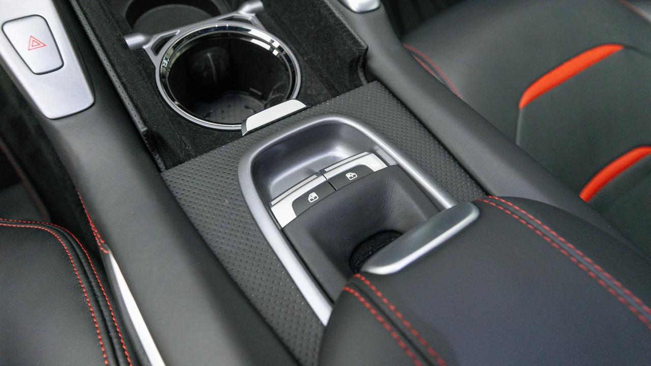 2020 Ferrari GTC4Lusso - Image 24 of 31