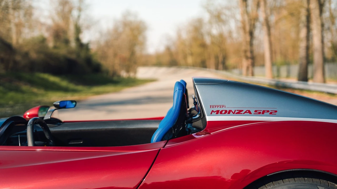 2020 Ferrari Monza SP2 - Image 13 of 31