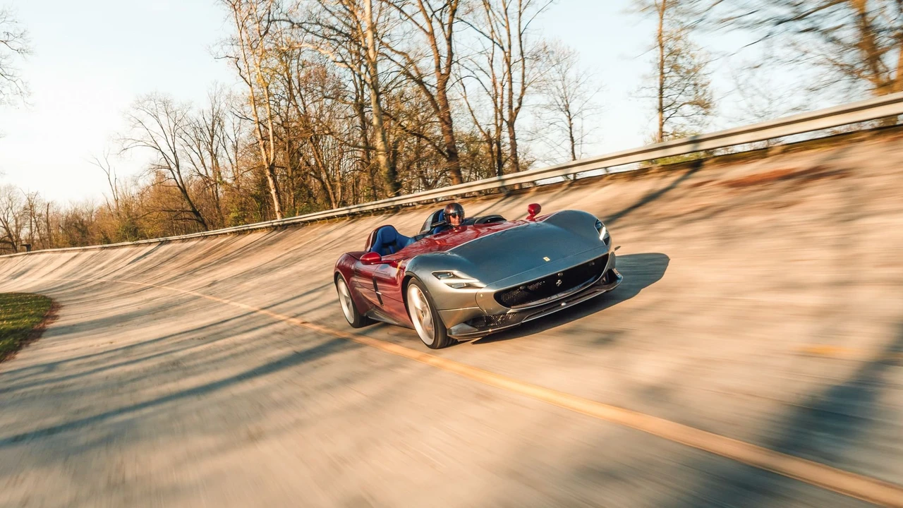2020 Ferrari Monza SP2 - Image 10 of 31