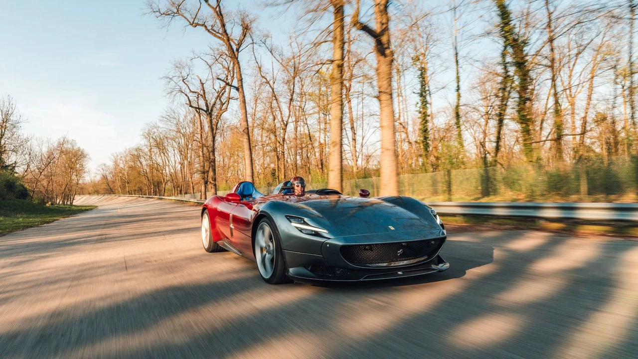 2020 Ferrari Monza SP2 - Image 18 of 31