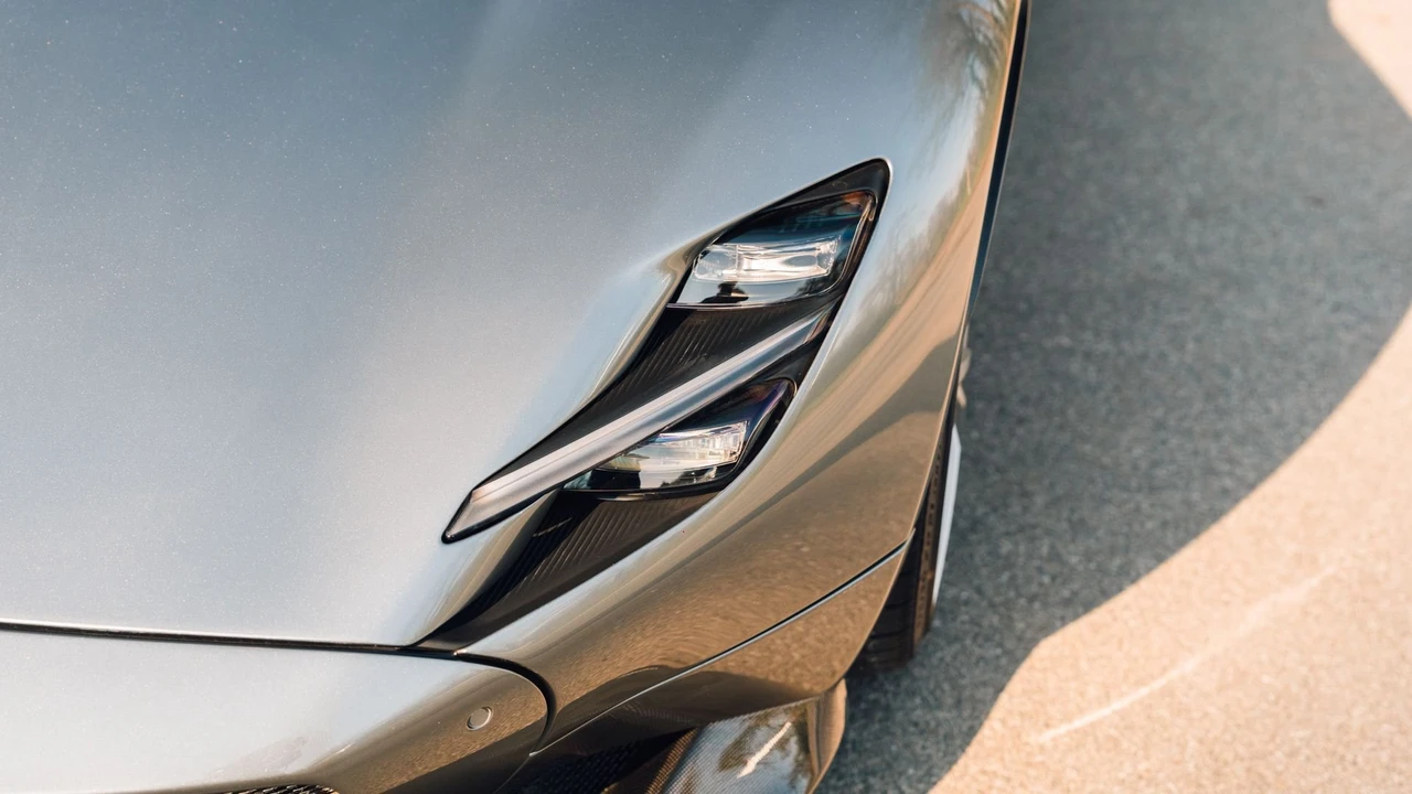 2020 Ferrari Monza SP2 - Image 23 of 31