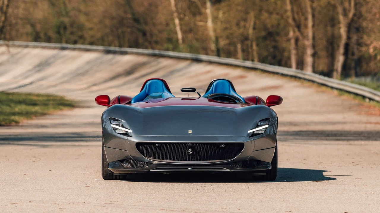 2020 Ferrari Monza SP2 - Image 4 of 31