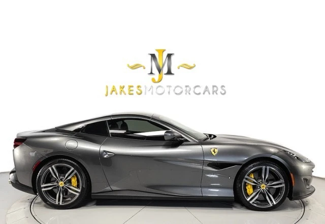 2020 Ferrari Portofino - Image 13 of 24