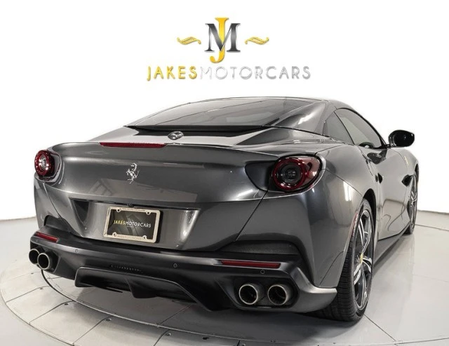 2020 Ferrari Portofino - Image 12 of 24