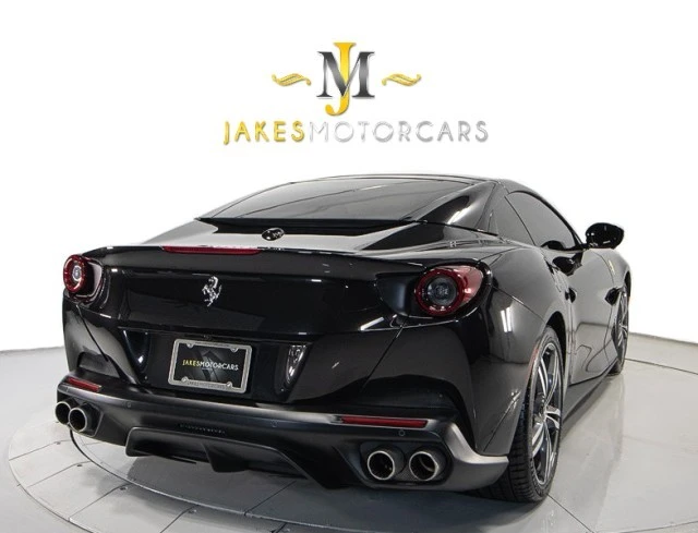 2020 Ferrari Portofino - Image 13 of 24