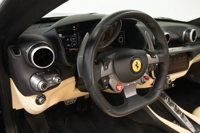 2020 Ferrari Portofino - Image 23 of 24