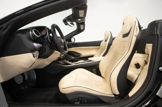2020 Ferrari Portofino - Image 21 of 24