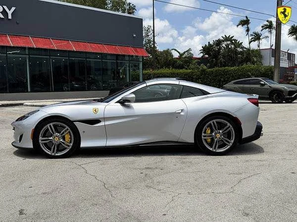 2020 Ferrari Portofino - Image 7 of 10