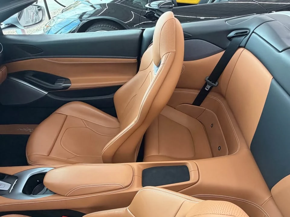 2020 Ferrari Portofino - Image 13 of 15