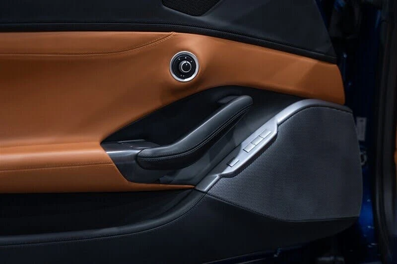 2020 Ferrari Portofino - Image 29 of 31