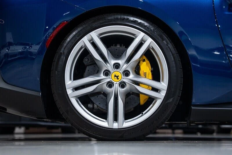2020 Ferrari Portofino - Image 15 of 31
