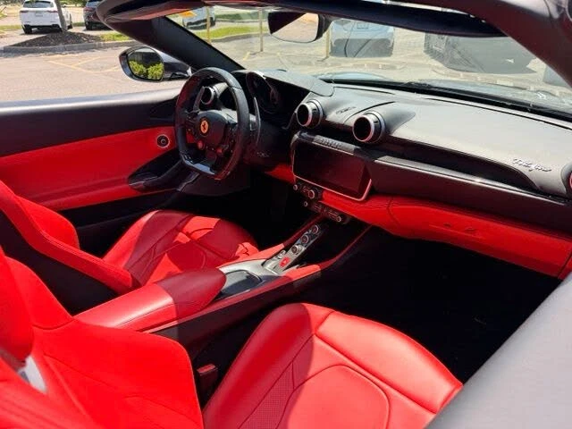 2020 Ferrari Portofino - Image 20 of 31