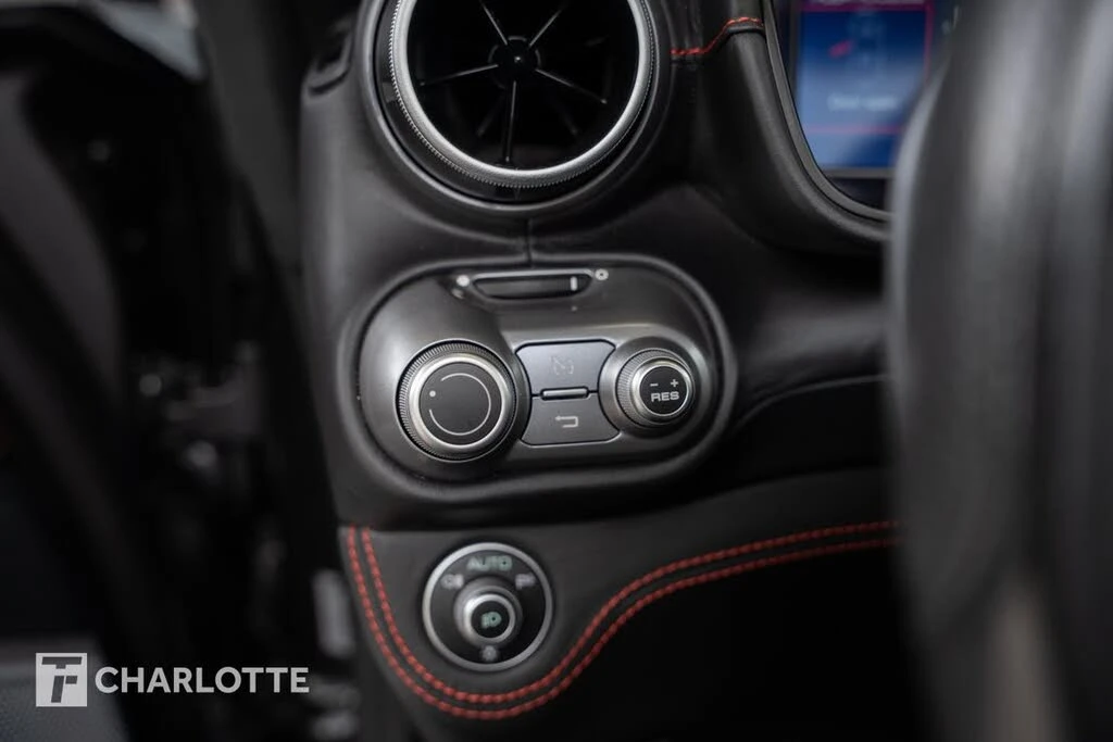 2020 Ferrari Portofino - Image 26 of 31