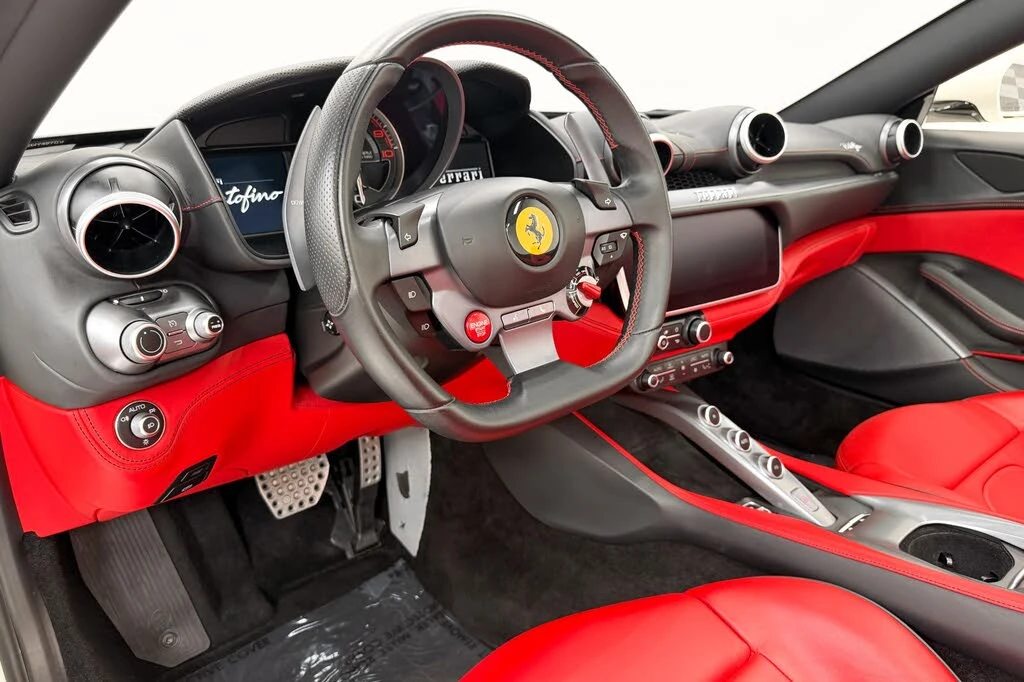 2020 Ferrari Portofino - Image 13 of 31