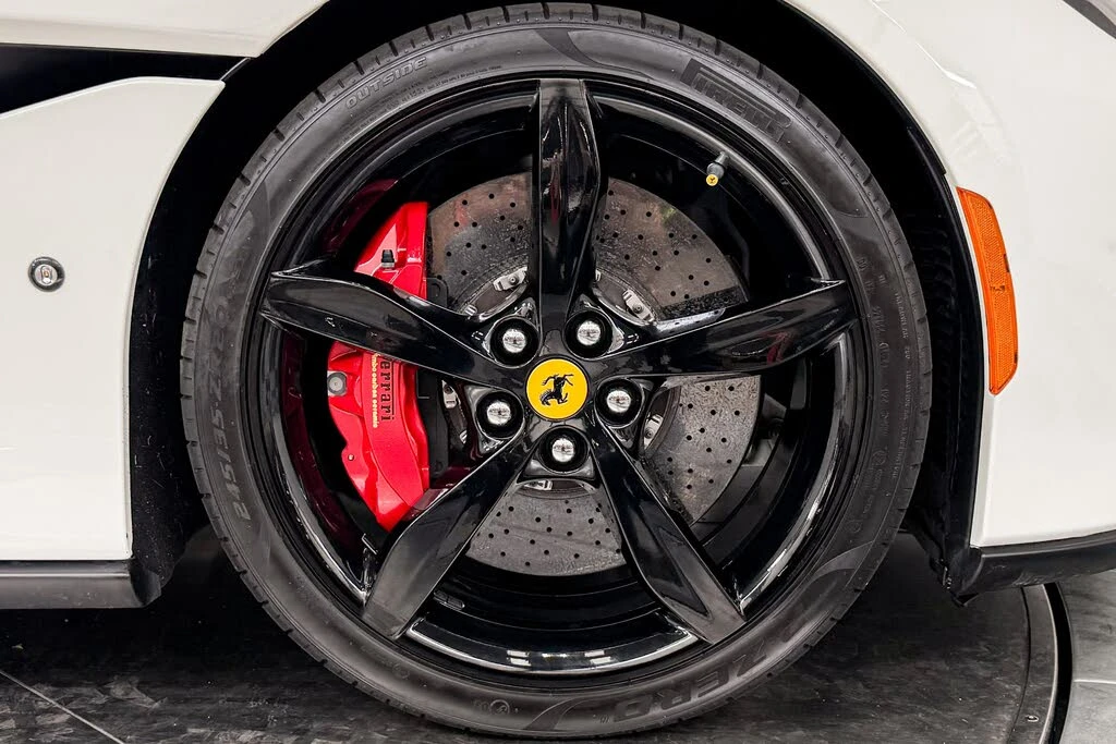 2020 Ferrari Portofino - Image 29 of 31