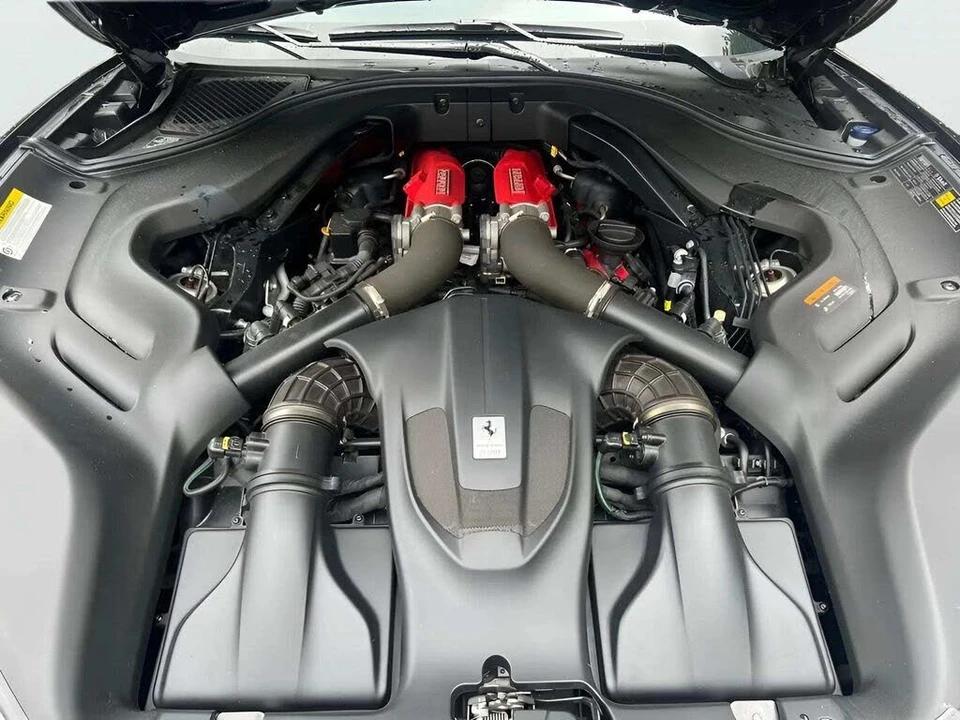 2020 Ferrari Portofino - Image 14 of 31