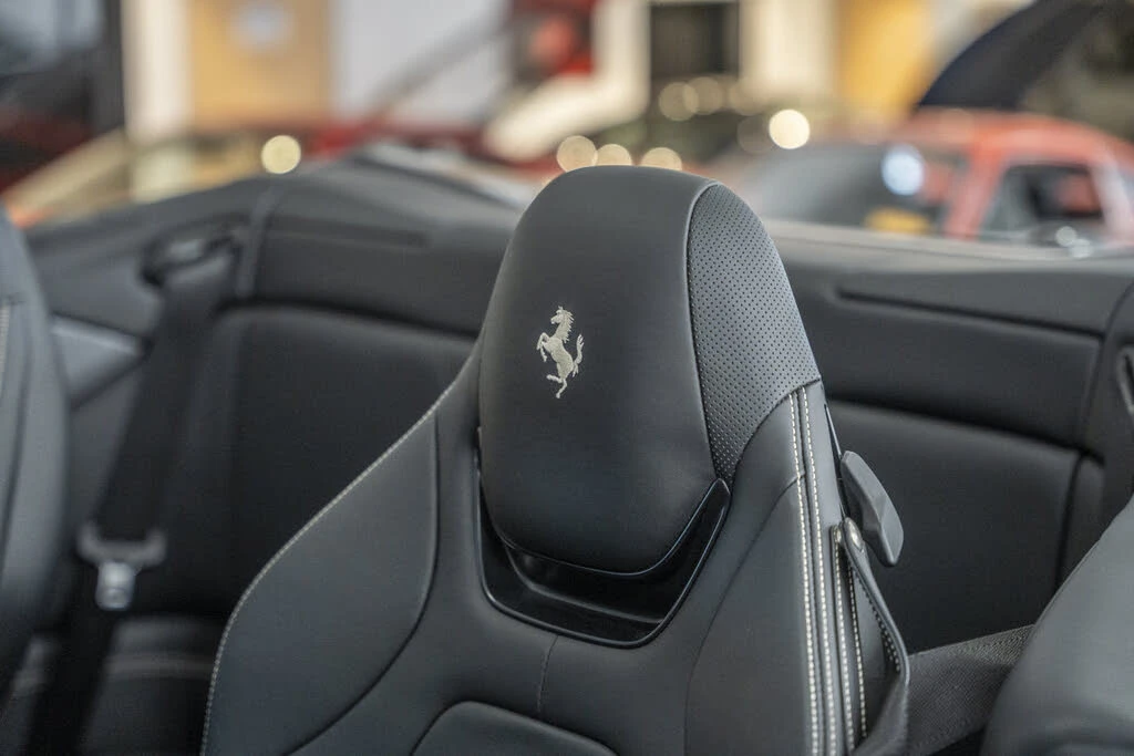 2020 Ferrari Portofino - Image 30 of 31