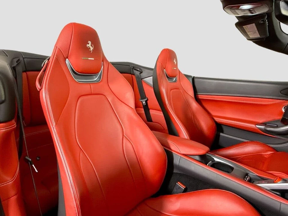 2020 Ferrari Portofino - Image 10 of 28