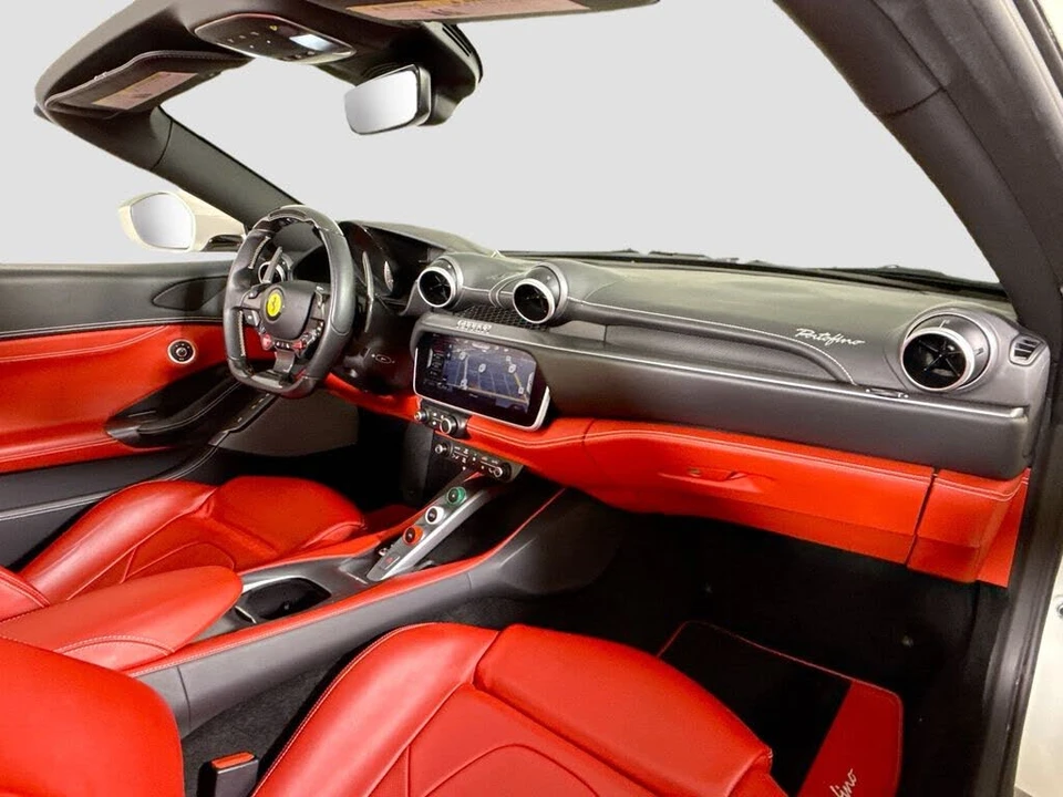 2020 Ferrari Portofino - Image 23 of 28