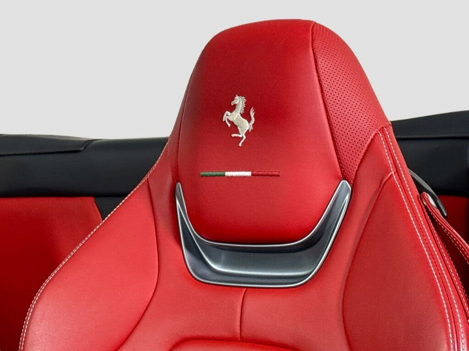 2020 Ferrari Portofino - Image 14 of 28