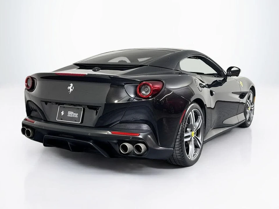 2020 Ferrari Portofino - Image 9 of 30