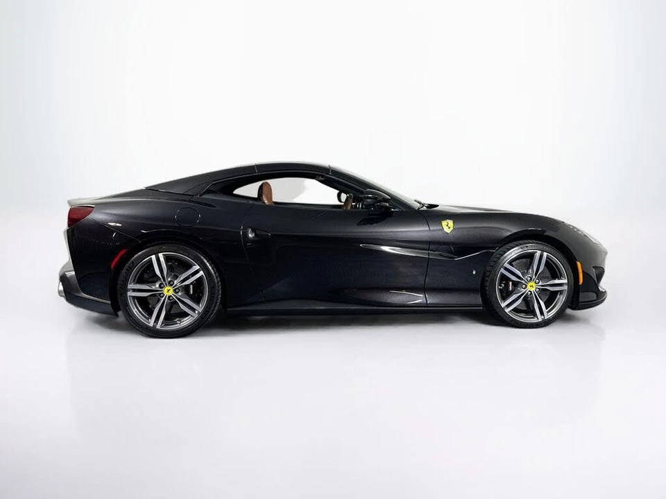 2020 Ferrari Portofino - Image 10 of 30