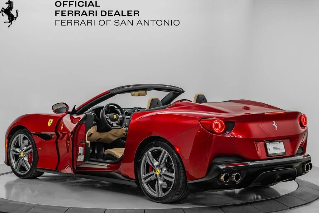 2020 Ferrari Portofino - Image 2 of 31