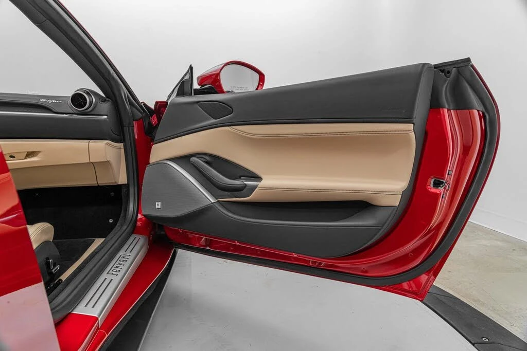 2020 Ferrari Portofino - Image 20 of 31