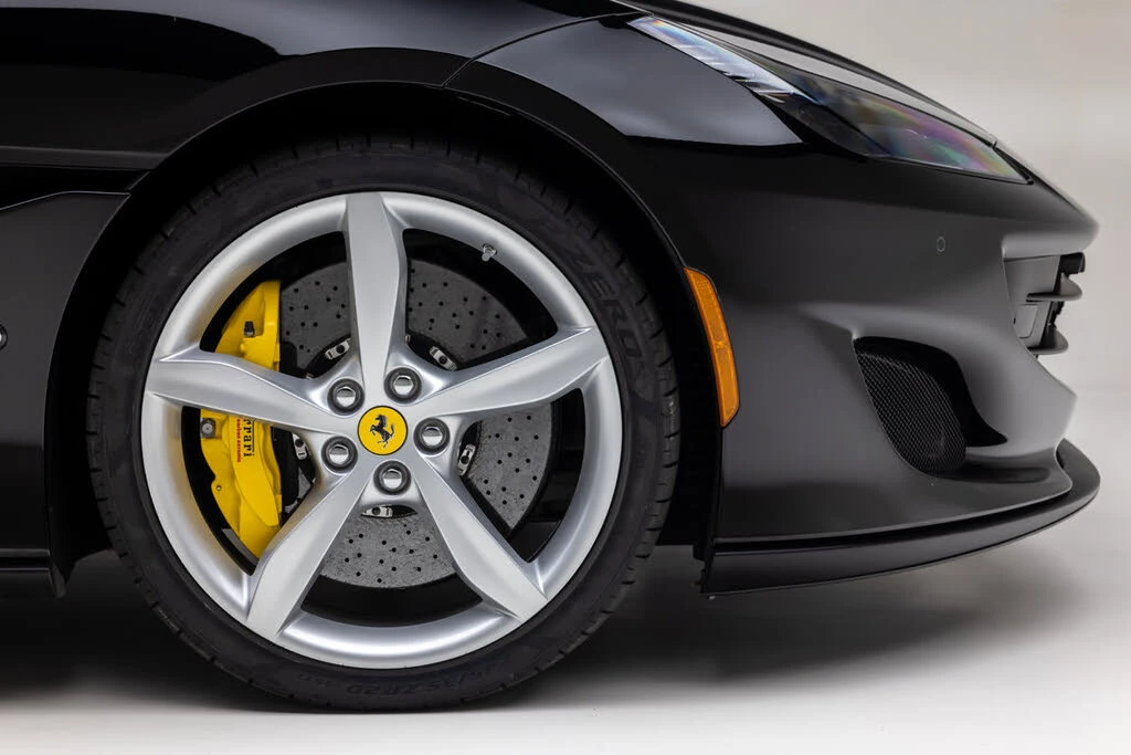 2020 Ferrari Portofino - Image 14 of 31