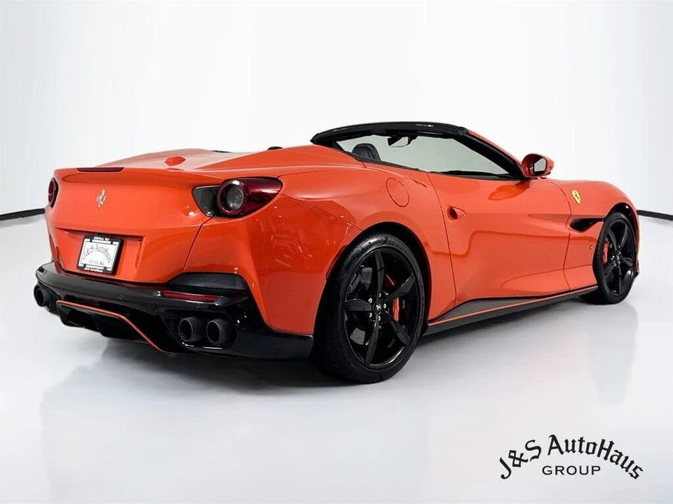 2020 Ferrari Portofino - Image 7 of 31