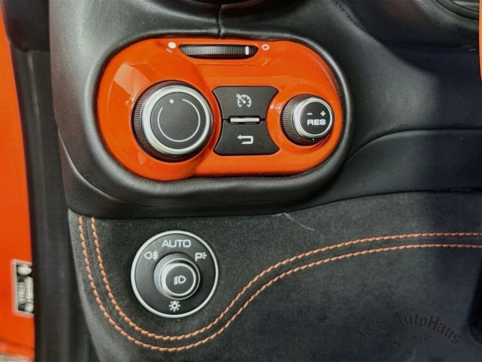 2020 Ferrari Portofino - Image 10 of 31