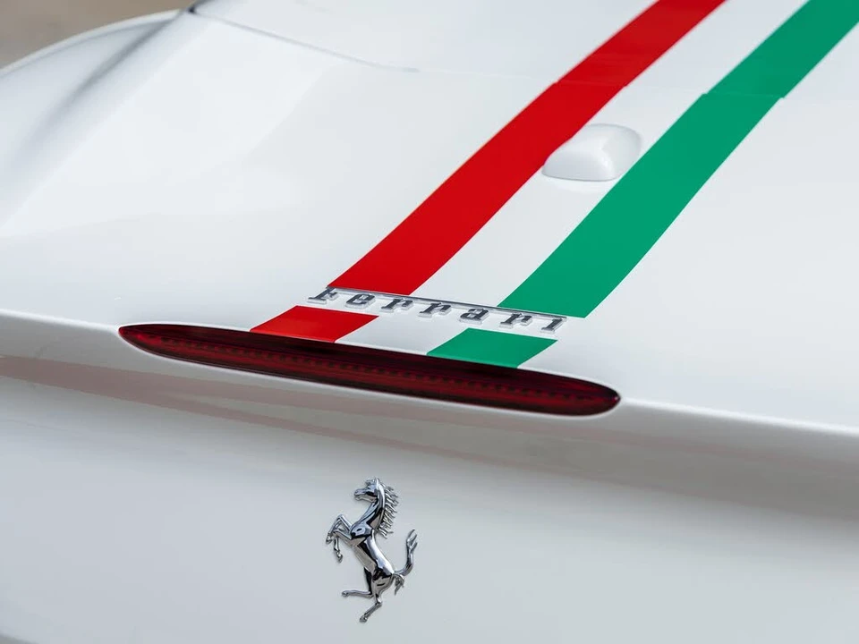 2020 Ferrari Portofino - Image 16 of 31