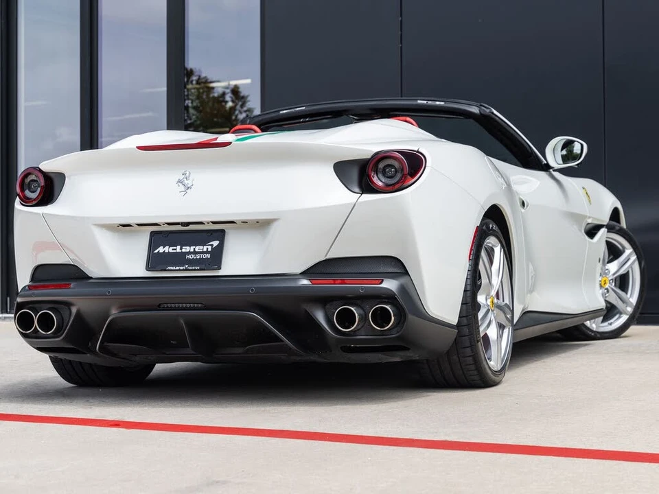 2020 Ferrari Portofino - Image 11 of 31