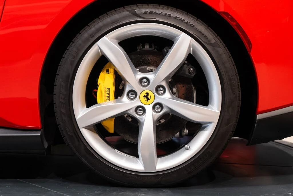 2020 Ferrari Portofino - Image 14 of 31