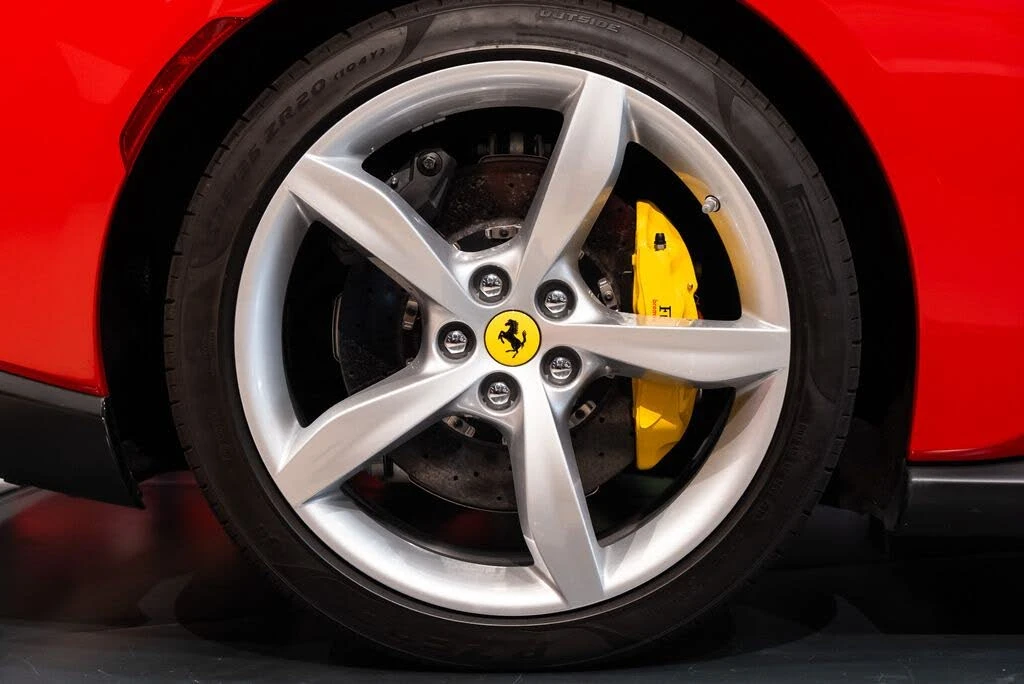 2020 Ferrari Portofino - Image 15 of 31