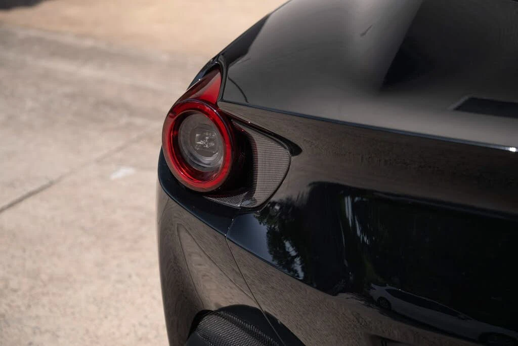 2020 Ferrari Portofino - Image 24 of 31