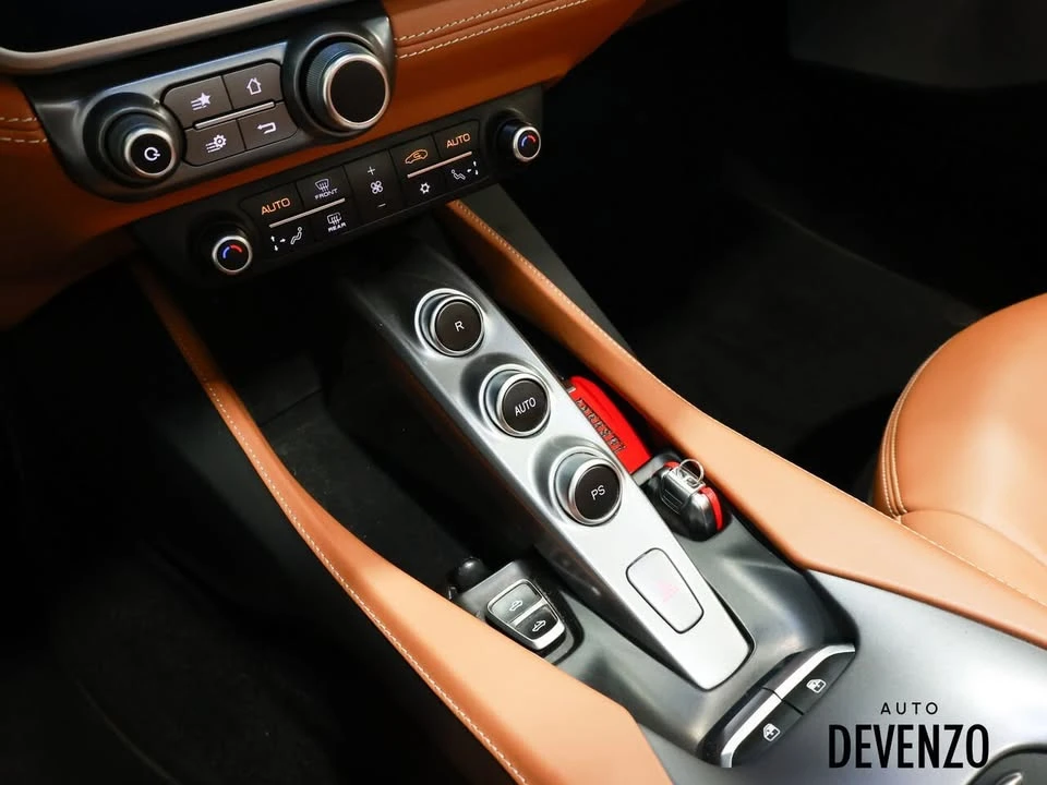 2020 Ferrari Portofino - Image 17 of 20
