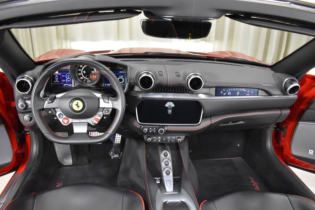 2020 Ferrari Portofino - Image 13 of 26