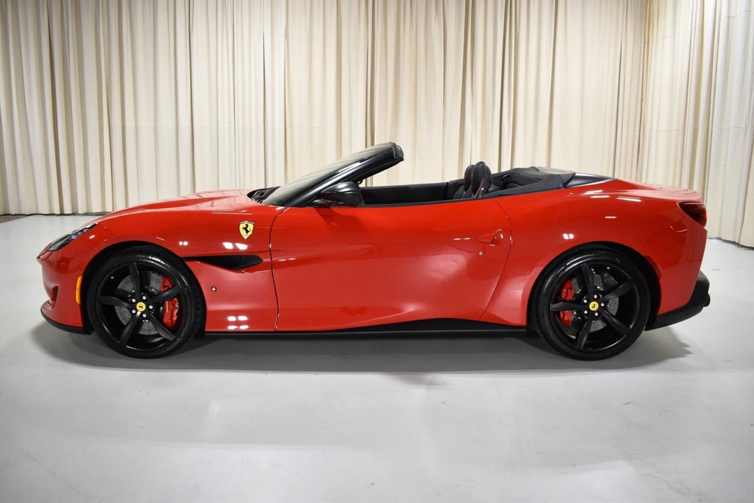 2020 Ferrari Portofino - Image 11 of 26