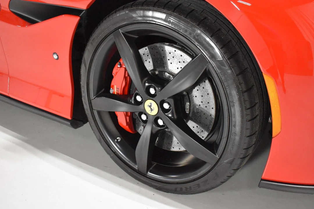 2020 Ferrari Portofino - Image 9 of 26