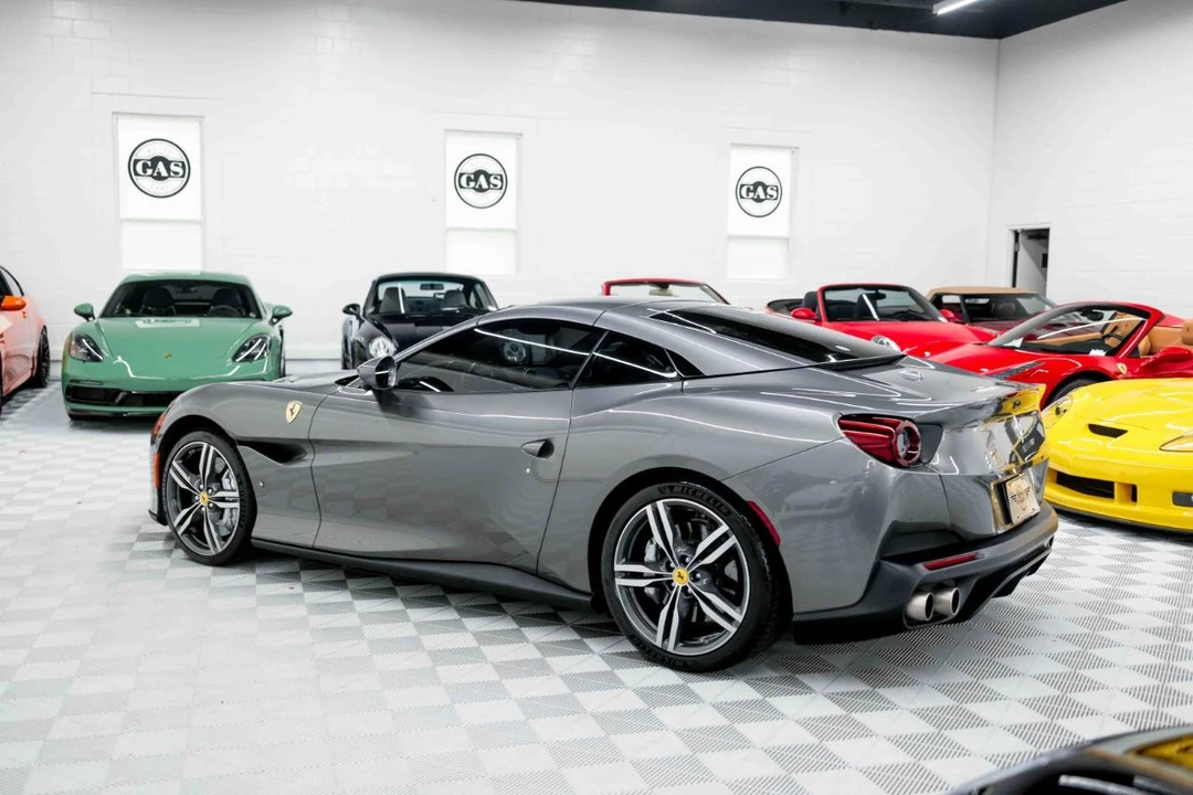 2020 Ferrari Portofino - Image 10 of 31