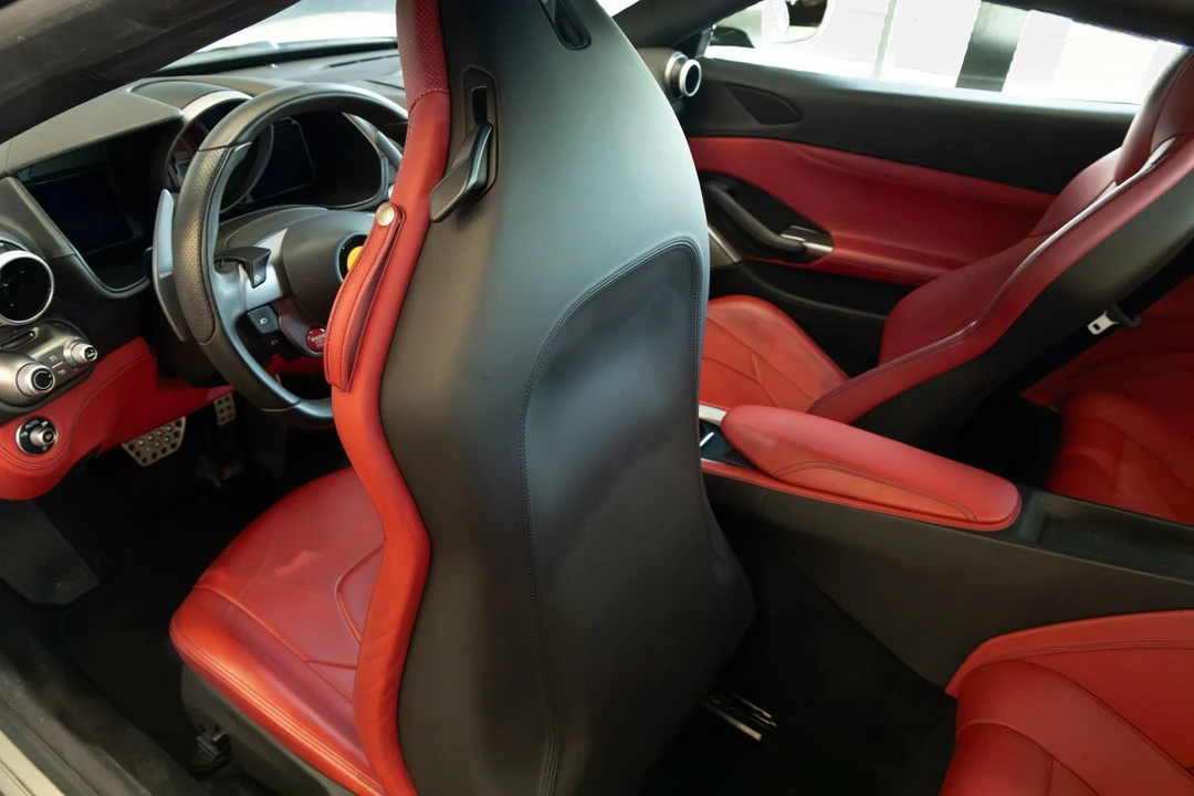 2020 Ferrari Portofino - Image 25 of 31