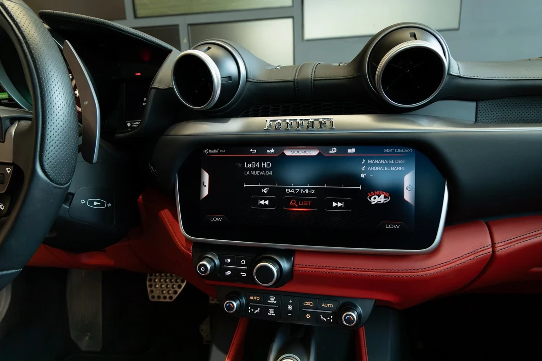 2020 Ferrari Portofino - Image 21 of 31