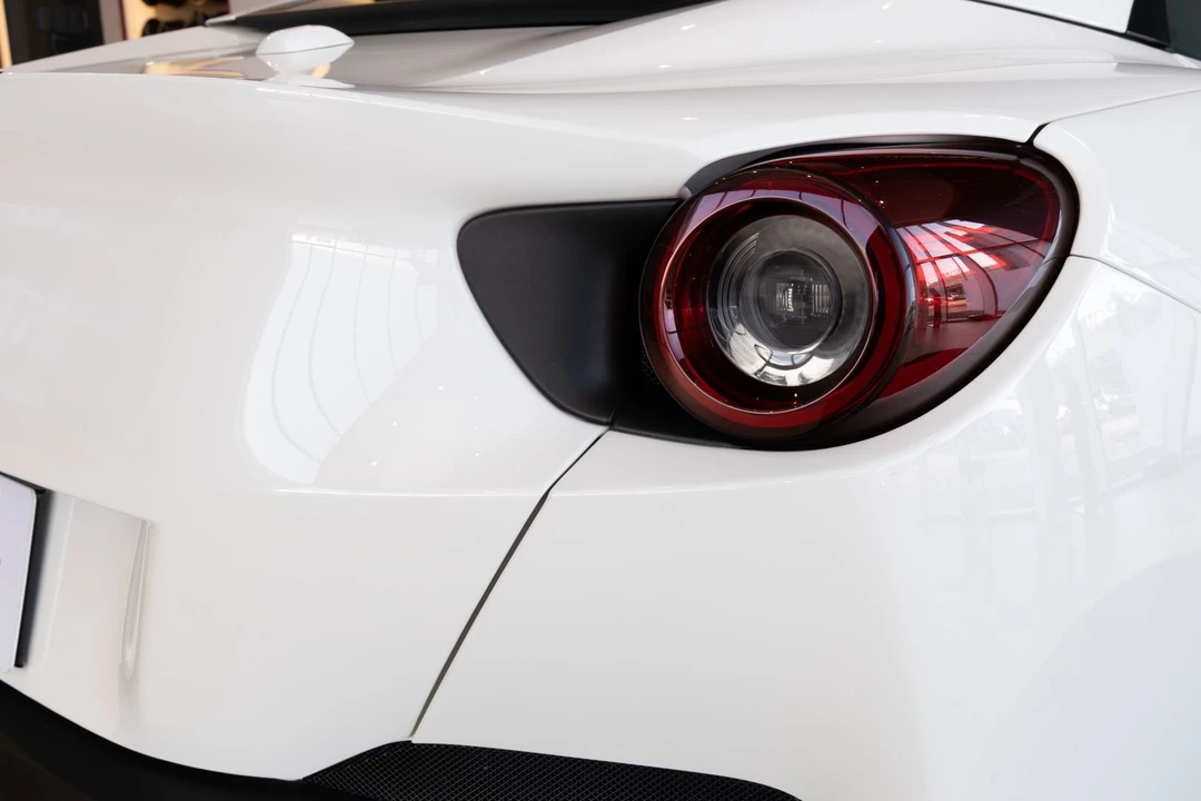 2020 Ferrari Portofino - Image 5 of 31