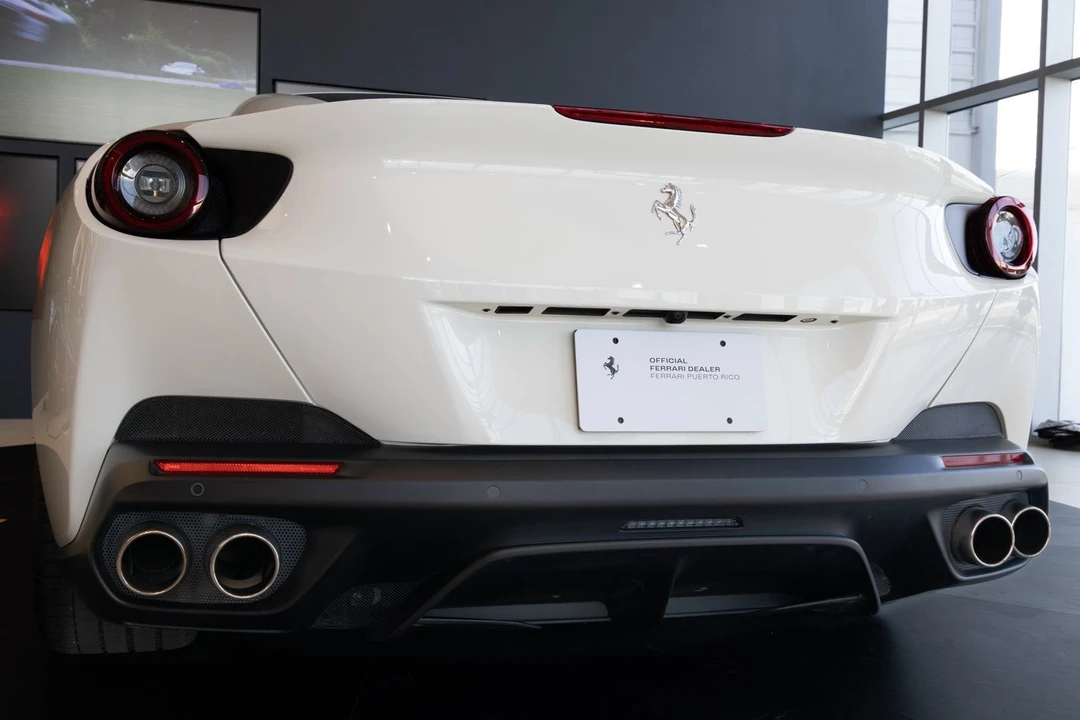 2020 Ferrari Portofino - Image 9 of 31