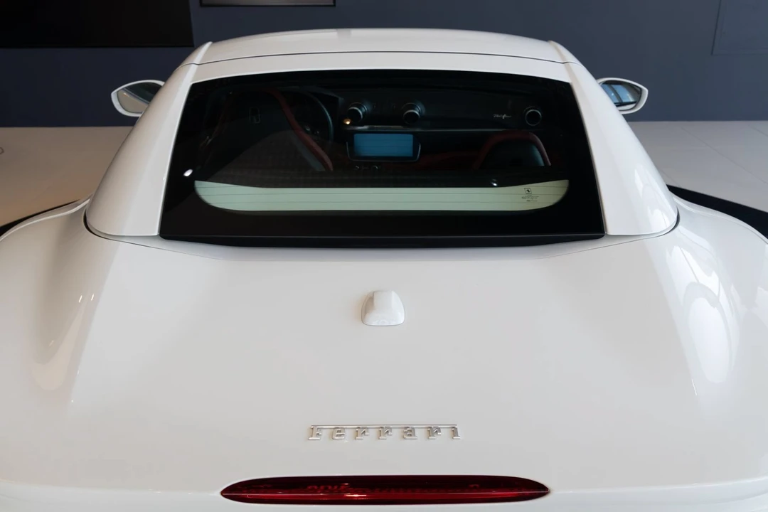 2020 Ferrari Portofino - Image 7 of 31