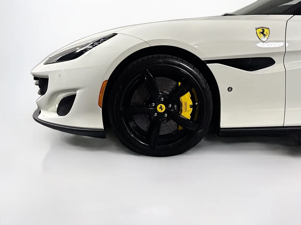 2020 Ferrari Portofino - Image 28 of 29