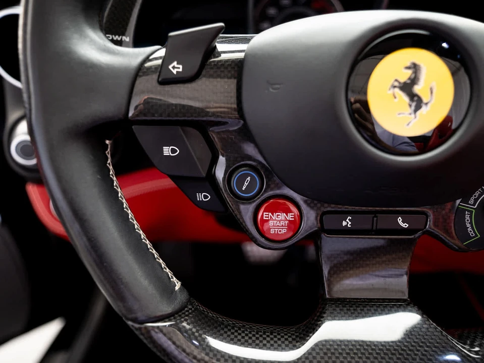 2020 Ferrari Portofino - Image 21 of 31