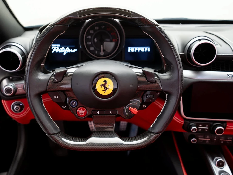 2020 Ferrari Portofino - Image 18 of 31